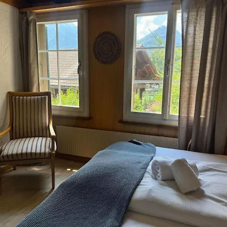River 2 -kissed Retreat With Iconic Jungfraujoch View Interlaken